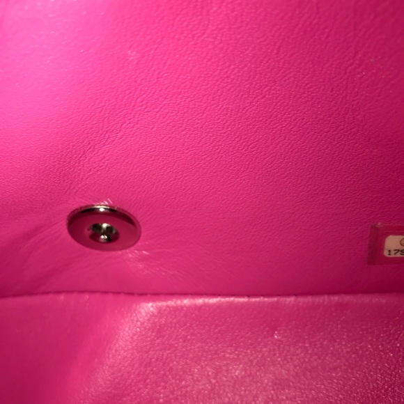 ❌SOLD❌Chanel Pink Caviar Leather mini flap bag - Picture 4 of 8